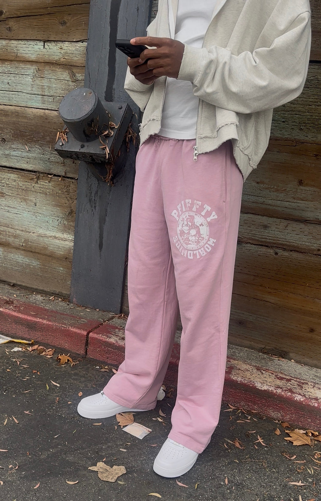 “STRAWBERRY SHORTCAKE” SWEATPANTS