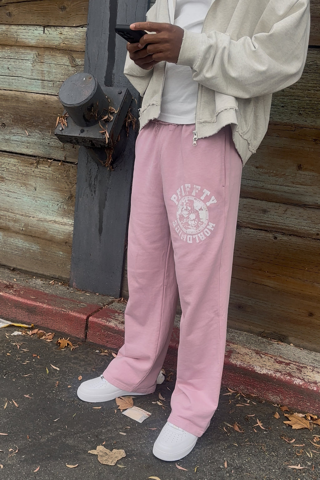 “STRAWBERRY SHORTCAKE” SWEATPANTS